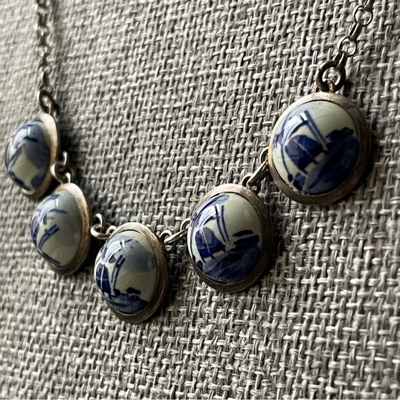 Vtg Five Pendant Charms Enamel Dutch Holland Windmill Silver Tone 16" Necklace - Picture 1 of 12